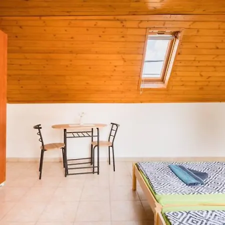 Azure House Aparthotel *