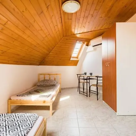 Aparthotel Azure House *